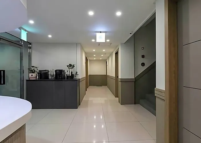 Doksan White *